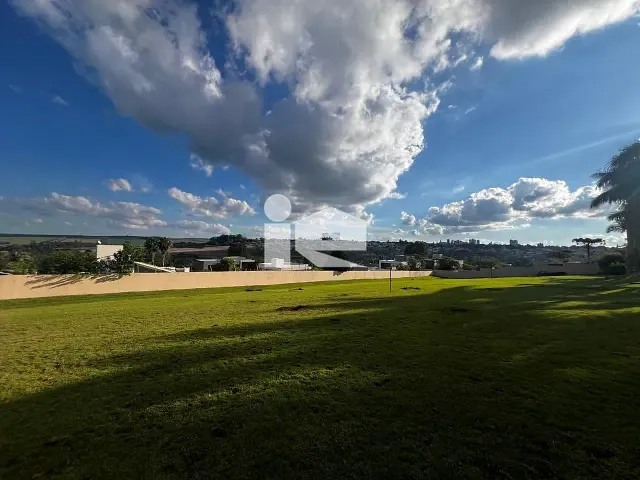 Terreno com 2500m², à venda, no bairro Condomínio Costa do Sol em Rolândia