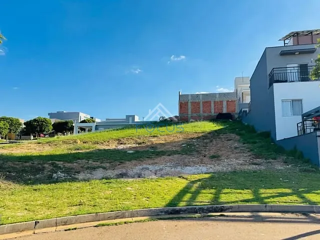 Terreno com 317m², à venda, no bairro Jacaré em Cabreúva