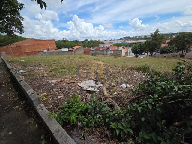 Terreno com 310m², à venda, no bairro Jardim Bela Vista em Salto de Pirapora