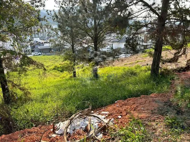 Terreno com 637m², à venda, no bairro Pedra Branca em Palhoça