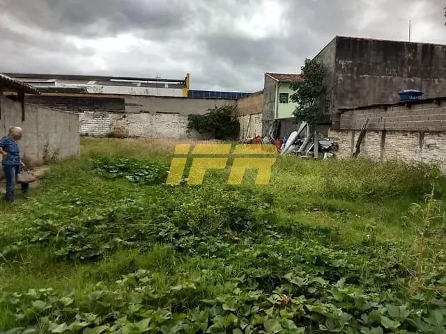 Terreno com 1492m², à venda, no bairro Estiva em Taubaté