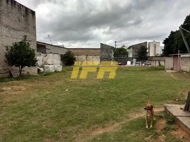 Terreno com 1492m², à venda, no bairro Estiva em Taubaté