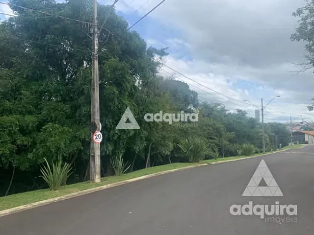 Terreno com 300m², à venda, no bairro Jardim Carvalho em Ponta Grossa