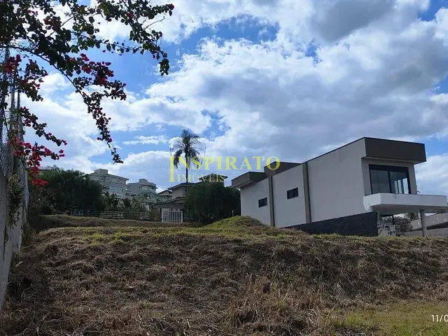 Terreno com 1090m², à venda, no bairro Medeiros em Jundiaí