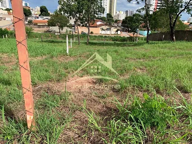 Terreno à venda, no bairro Alvorada em Cuiabá