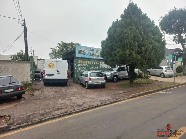 Terreno à venda, no bairro Xaxim em Curitiba