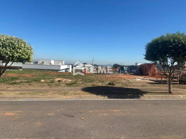 Terreno com 180m², à venda, no bairro Vila Lambari em Mococa