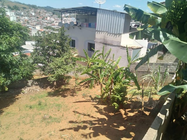 Terreno com 644m², à venda, no bairro Jardim Bandeirantes I em Cataguases
