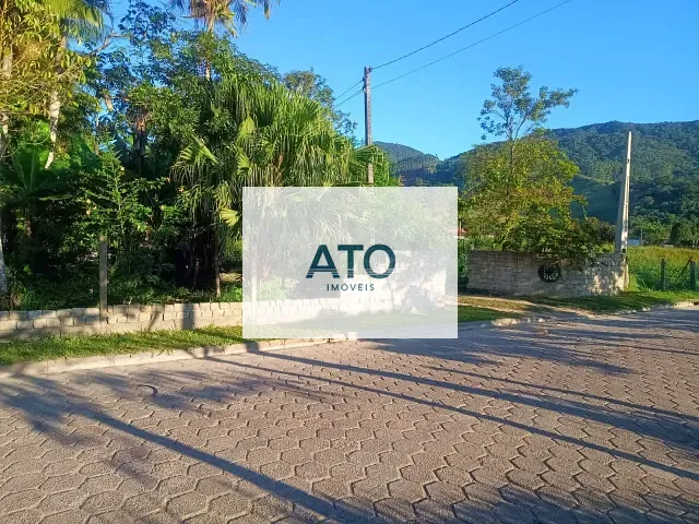 Terreno com 1350m², à venda, no bairro Área Rural de Tijucas em Tijucas
