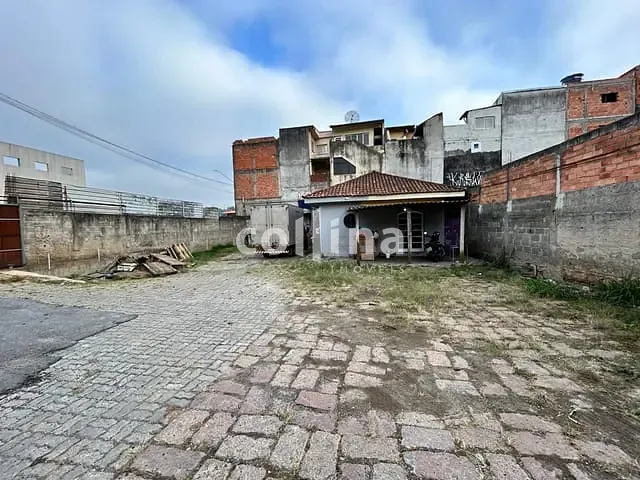 Terreno com 646m², à venda, no bairro Santa Maria em Osasco