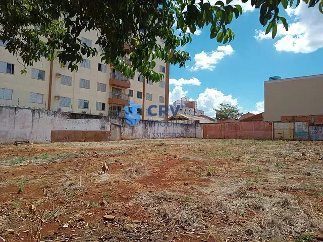 Terreno com 2400m², à venda, no bairro Vitória em Londrina