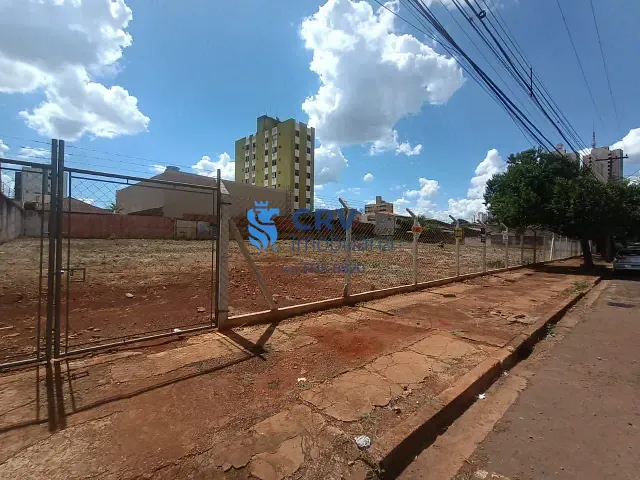 Terreno com 2400m², à venda, no bairro Vitória em Londrina