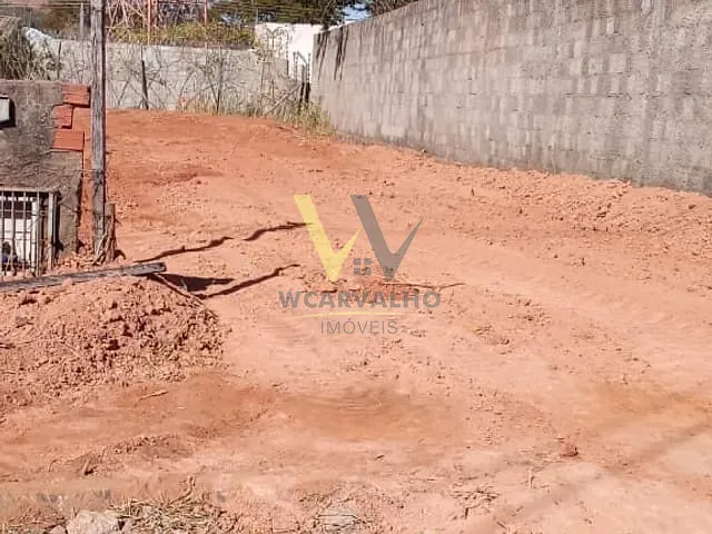 Terreno com 300m², à venda, no bairro Santos Dumont em Anápolis