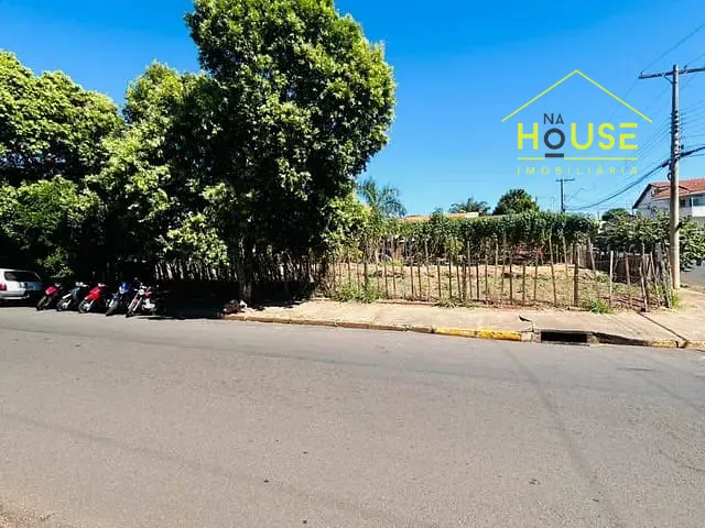 Terreno com 660m², à venda, no bairro Parque Vila Nova em Fernandópolis