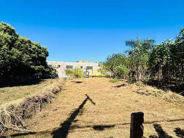 Terreno com 660m², à venda, no bairro Parque Vila Nova em Fernandópolis