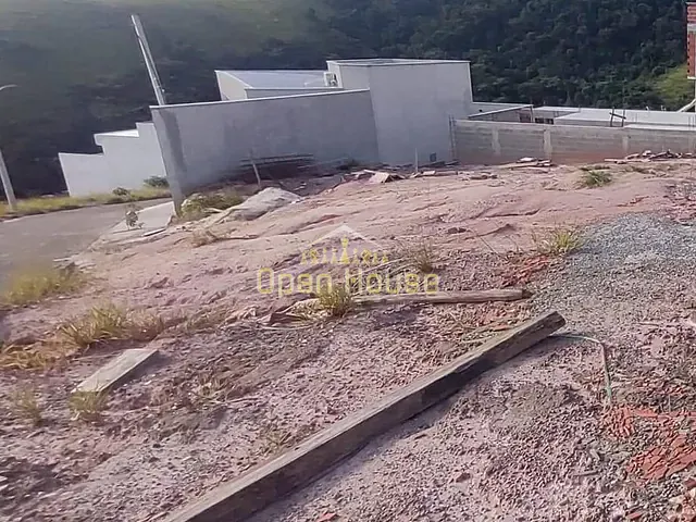 Terreno com 700m², à venda, no bairro Bairro de Fátima (Califórnia da Barra) em Barra do Piraí