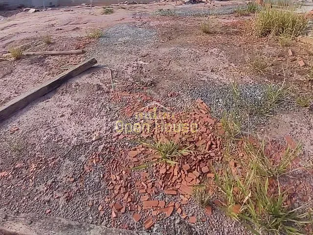 Terreno com 700m², à venda, no bairro Bairro de Fátima (Califórnia da Barra) em Barra do Piraí