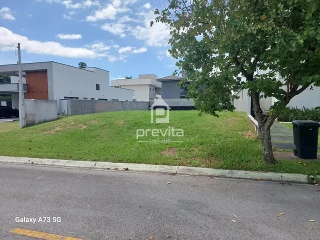 Terreno com 465m², à venda, no bairro Quiririm em Taubaté