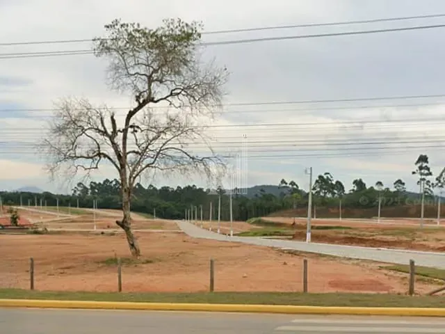 Terreno com 372m², à venda, no bairro Areão em Canelinha
