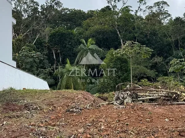 Terreno com 375m², à venda, no bairro Ponta Aguda em Blumenau
