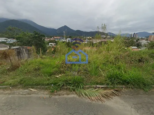 Terreno com 275m², à venda, no bairro Massaguaçu em Caraguatatuba