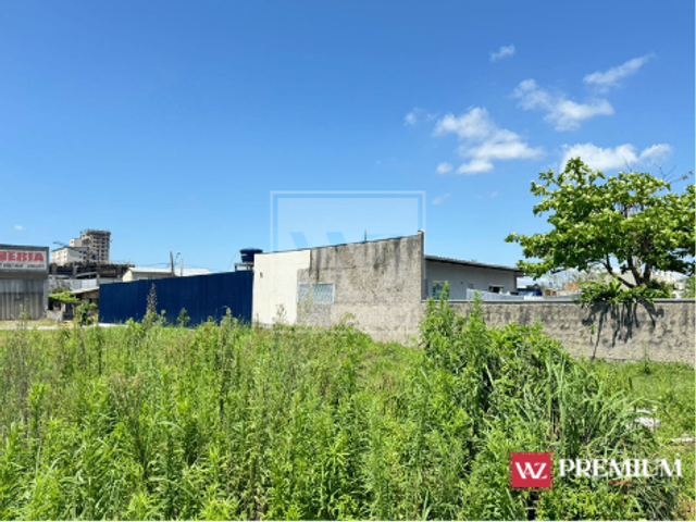 Terreno com 288m², à venda, no bairro Morretes em Itapema