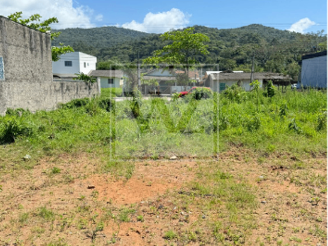 Terreno com 288m², à venda, no bairro Morretes em Itapema