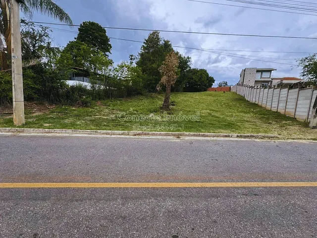 Terreno com 1042m², à venda, no bairro Chácaras Camanducaia em Holambra