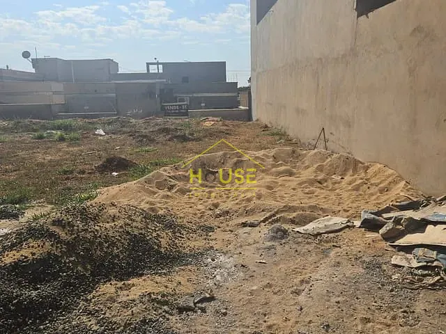 Terreno com 155m², à venda, no bairro Parque Residencial do Lago em Votuporanga