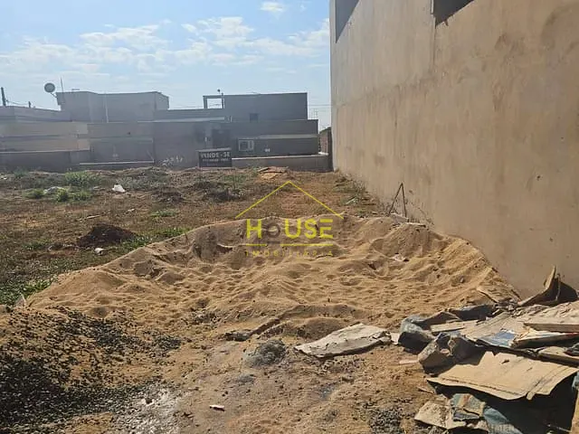 Terreno com 155m², à venda, no bairro Parque Residencial do Lago em Votuporanga