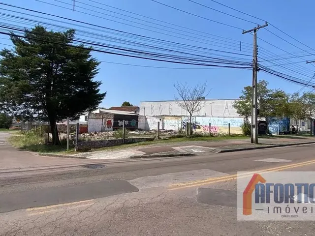 Terreno à venda, no bairro São Lourenço em Curitiba