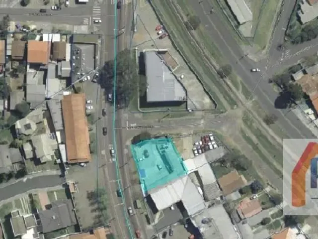 Terreno à venda, no bairro São Lourenço em Curitiba
