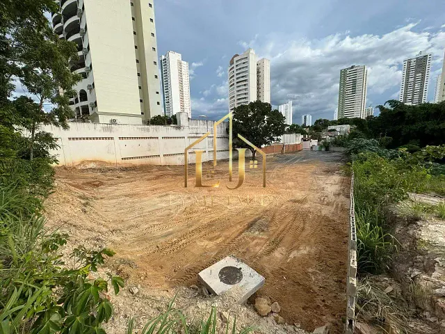 Terreno com 1900m², à venda, no bairro Duque de Caxias em Cuiabá