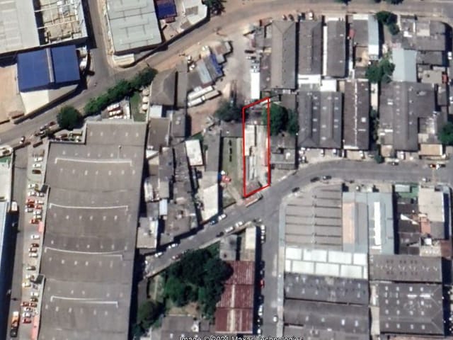 Terreno com 562m², à venda, no bairro Jardim Santa Marta (Fazendinha) em Santana de Parnaíba