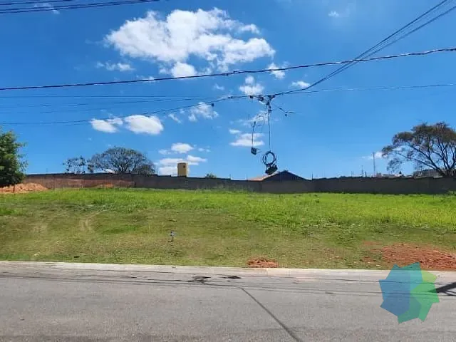 Terreno com 476m², à venda, no bairro Jardim Celani em Salto