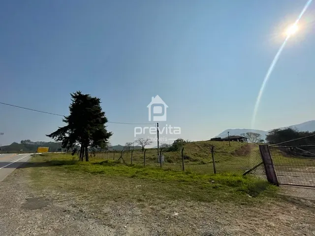Terreno com 73928m², à venda, no bairro Piracangaguá em Taubaté