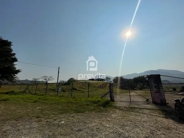 Terreno com 73928m², à venda, no bairro Piracangaguá em Taubaté