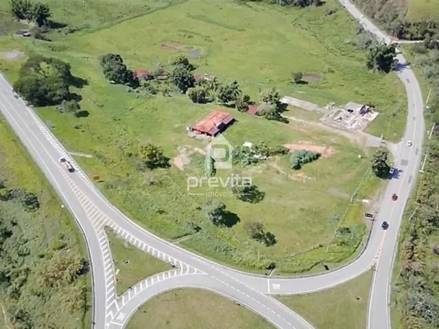 Terreno com 73928m², à venda, no bairro Piracangaguá em Taubaté