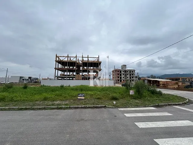 Terreno com 451m², à venda, no bairro Areias em Tijucas
