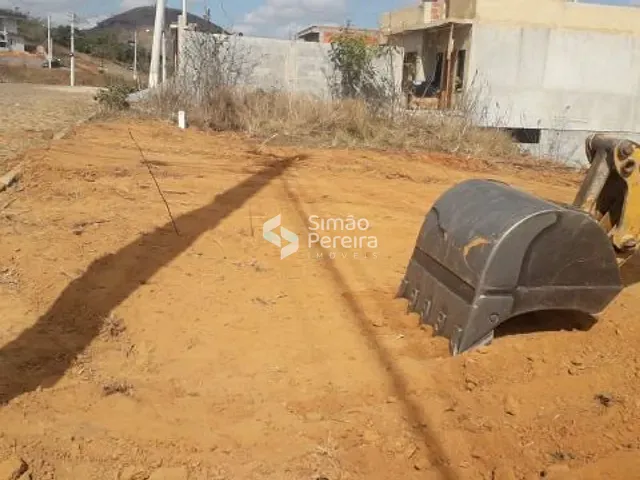 Terreno com 286m², à venda, no bairro Vila Paraíso em Três Rios