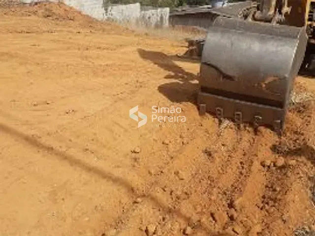 Terreno com 286m², à venda, no bairro Vila Paraíso em Três Rios