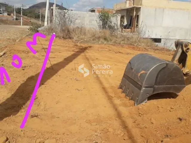 Terreno com 286m², à venda, no bairro Vila Paraíso em Três Rios