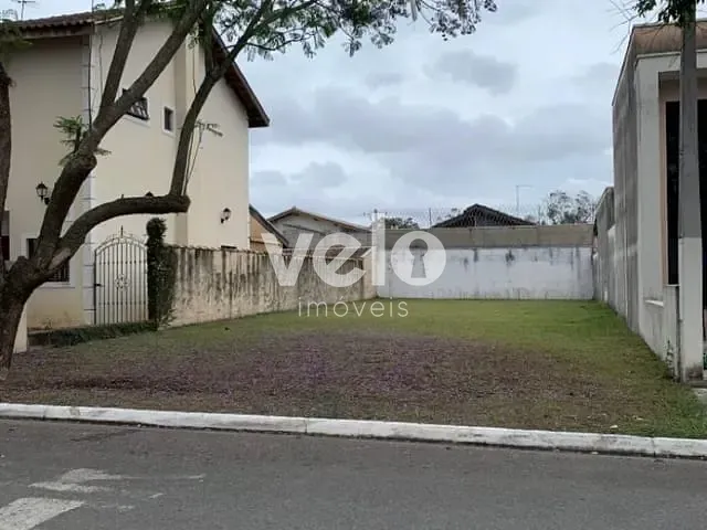Terreno com 250m², à venda, no bairro Piracangaguá em Taubaté