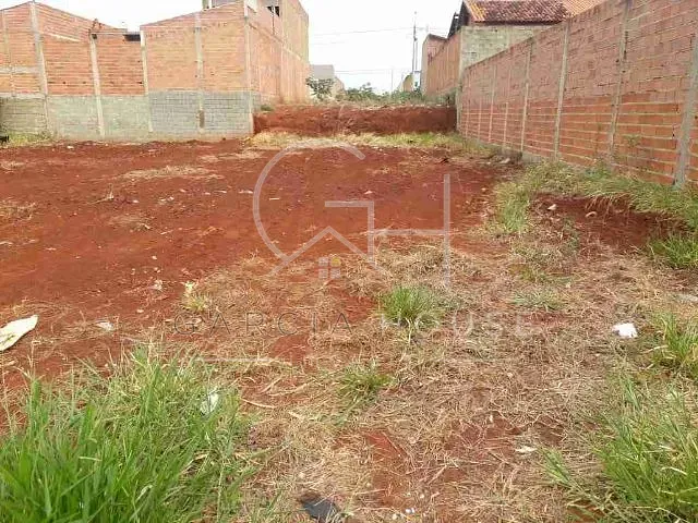 Terreno com 250m², à venda, no bairro Maria Regina em Jardinópolis