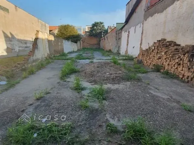 Terreno com 240m², à venda, no bairro Centro em Caçapava