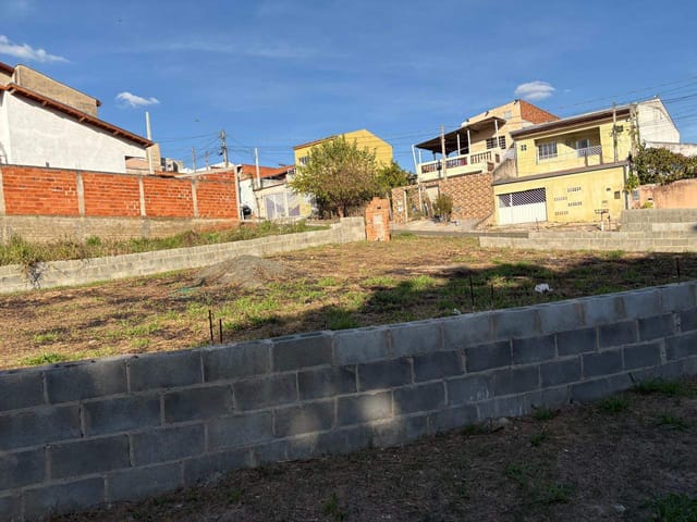 Terreno com 215m², à venda, no bairro Conjunto Residencial Parque São Bento em Campinas