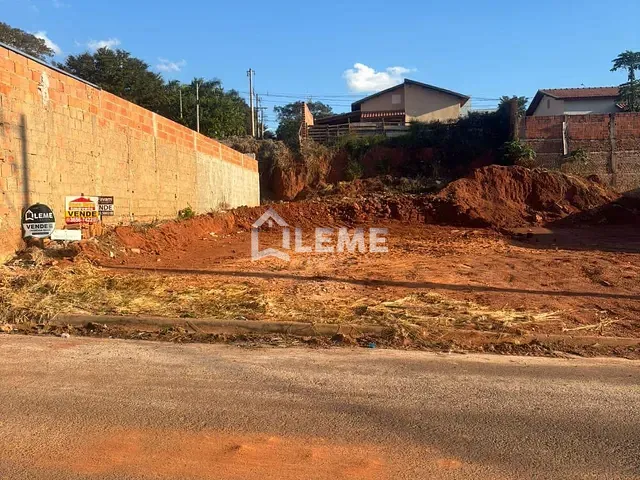 Terreno com 250m², à venda, no bairro Alta Vista em Mococa