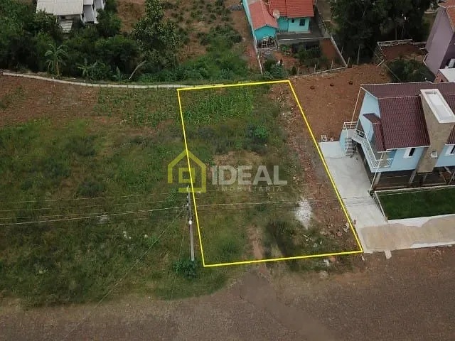 Terreno com 477m², à venda, no bairro Gruta em Concórdia