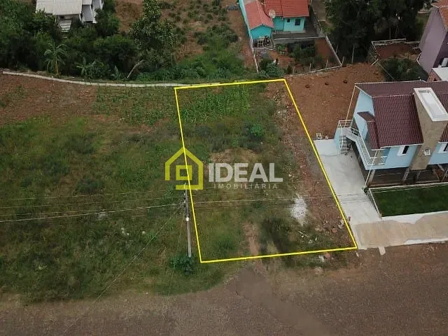 Terreno com 477m², à venda, no bairro Gruta em Concórdia