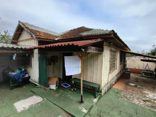 Terreno com 422m², à venda, no bairro Centro em Londrina